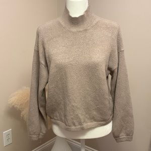 Line and dot women sweater